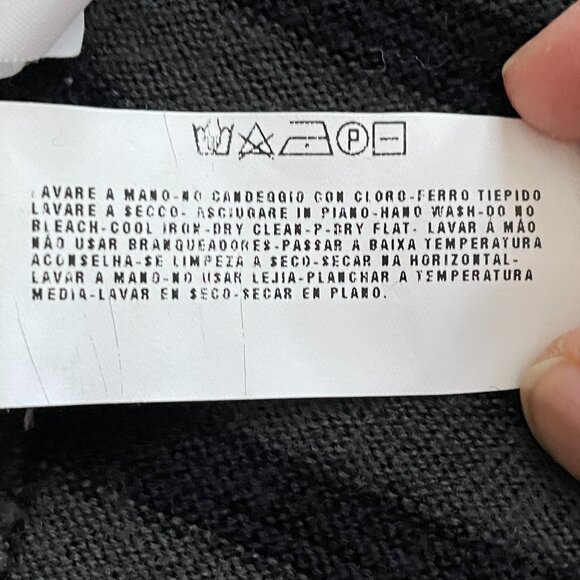 Armani Collezioni 100% Virgin Wool Sweater.  Size: XXL - Picture 10 of 10